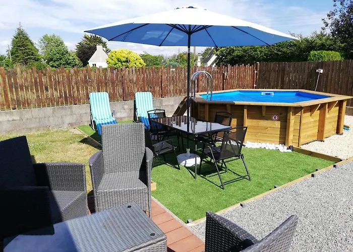 Agréable maison neuve, 5 personnes, piscine hors-sol privée du 15 juin à mi-septembre