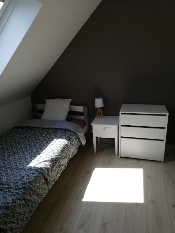Hébergement de vacances Maison Neuve, 5 Personnes, Piscine Hors-sol Privée Du 15 Juin à Mi-septembre Moëlan-sur-Mer